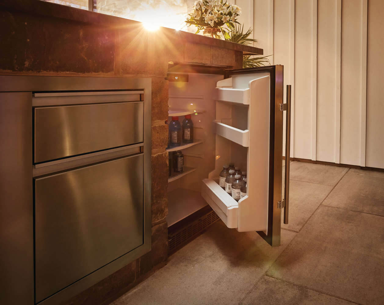 How to Transform Your Backyard into the Ultimate Outdoor Kitchen: A Step-by-Step Guide